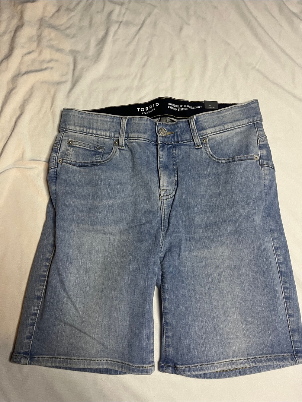 NWT Torrid Bombshell Bermuda Jean Shorts